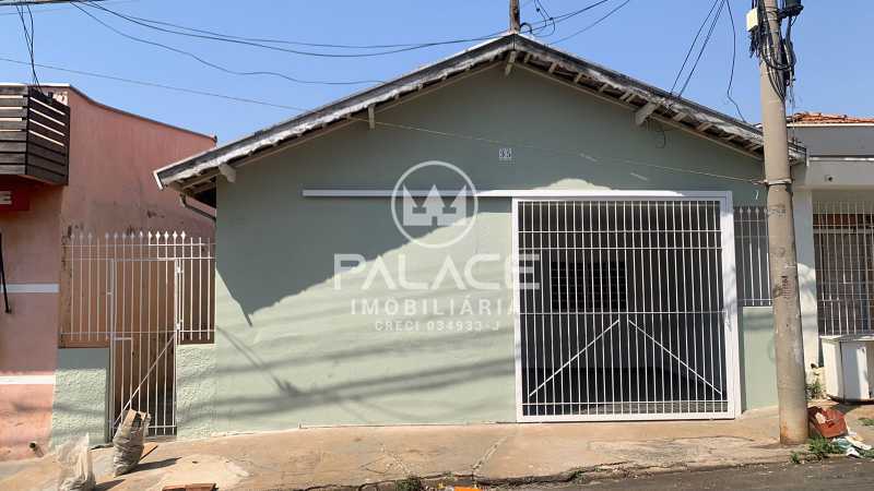 Casa de rua -  / Residencial / Piracicamirim