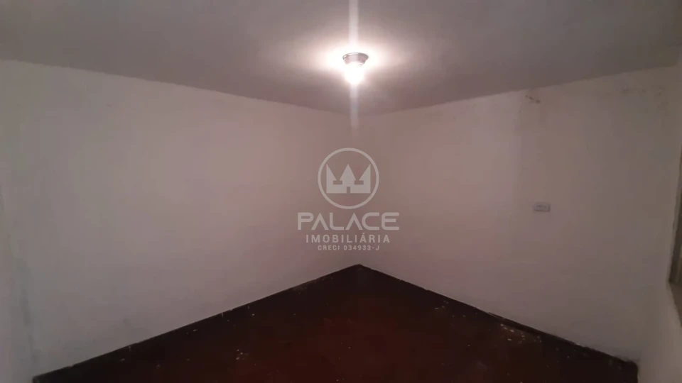 CASA PARA LOCAÇÃO / CENTRO / 2 QUARTOS