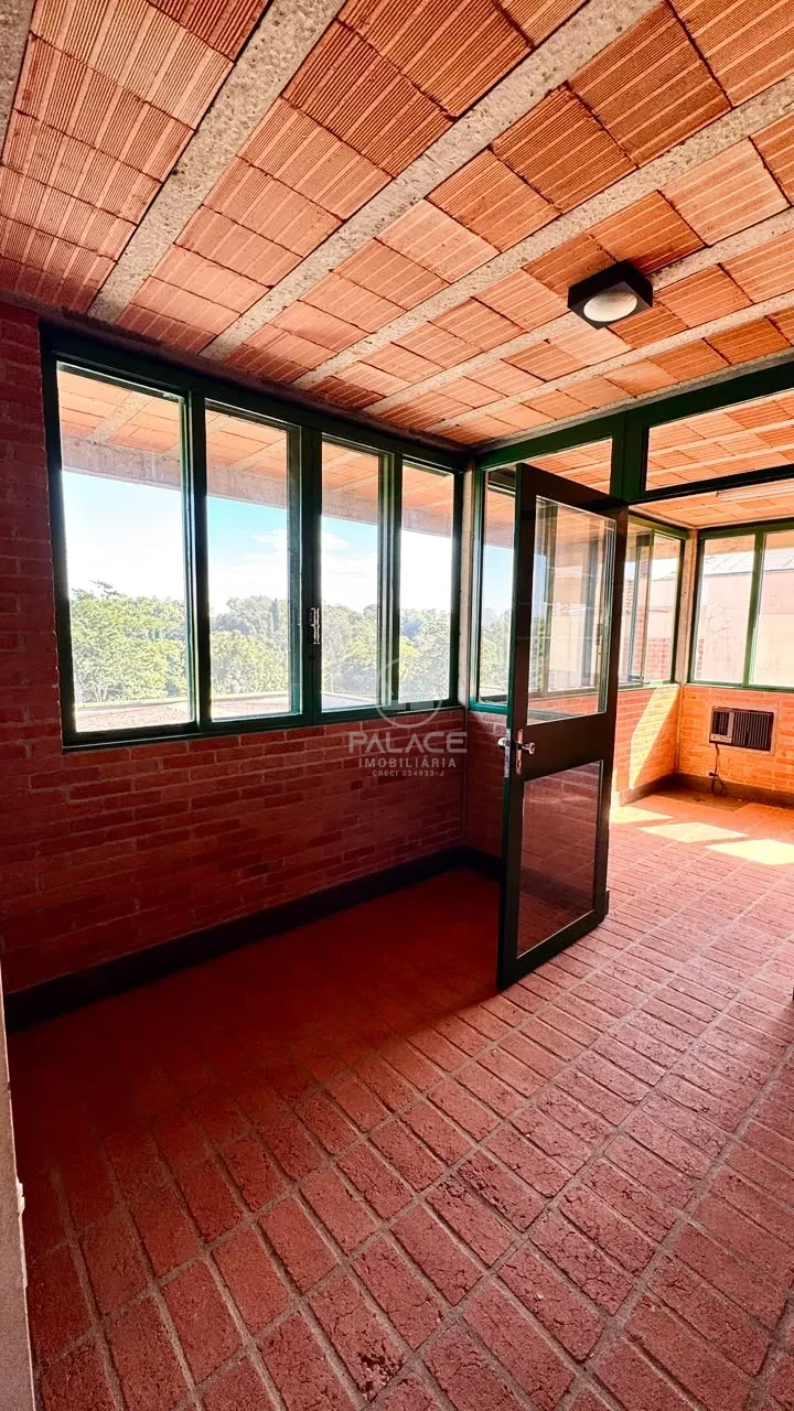 Linda Casa no Bairro São Dimas/Clube de Campo