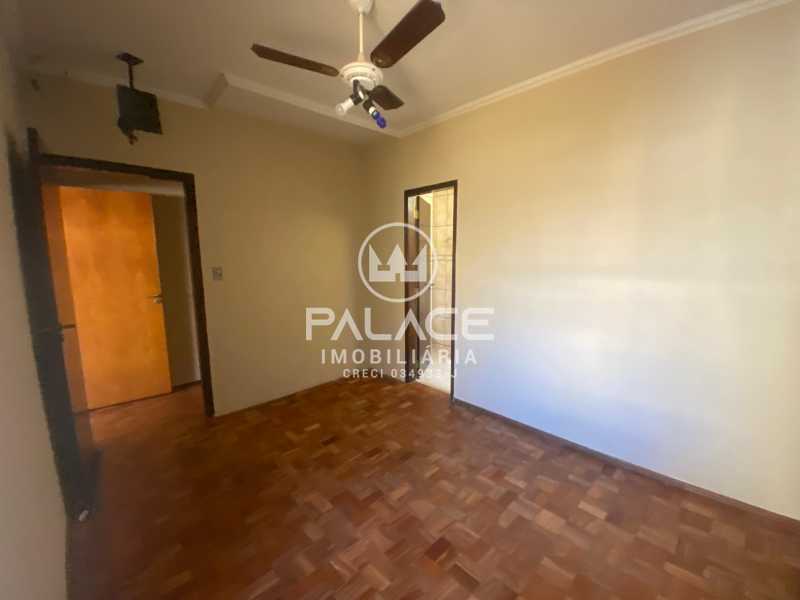 Casa de rua -  / Residencial / Vila Rezende