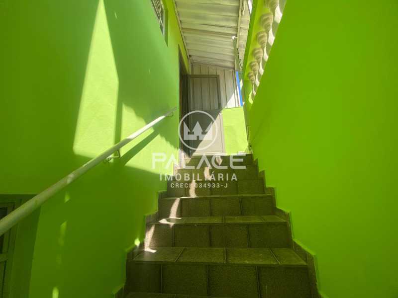Casa de rua -  / Residencial / Vila Rezende