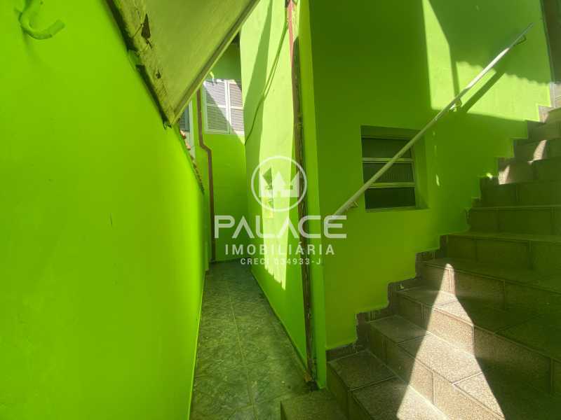 Casa de rua -  / Residencial / Vila Rezende