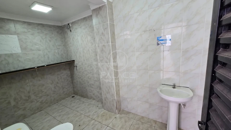 Barracão disponivel para locação