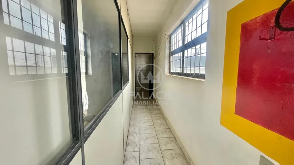 BARRACÃO COM PONTE ROLANTE PARA LOCAÇÃO NA PAULICEIA, PROX A AV 31 DE MARÇO