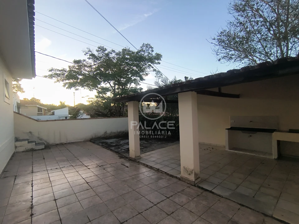 Casa à Venda  em Águas de São Pedro