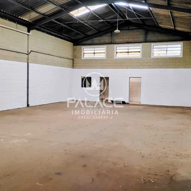 Barracão :  / Comercial / Santa Terezinha