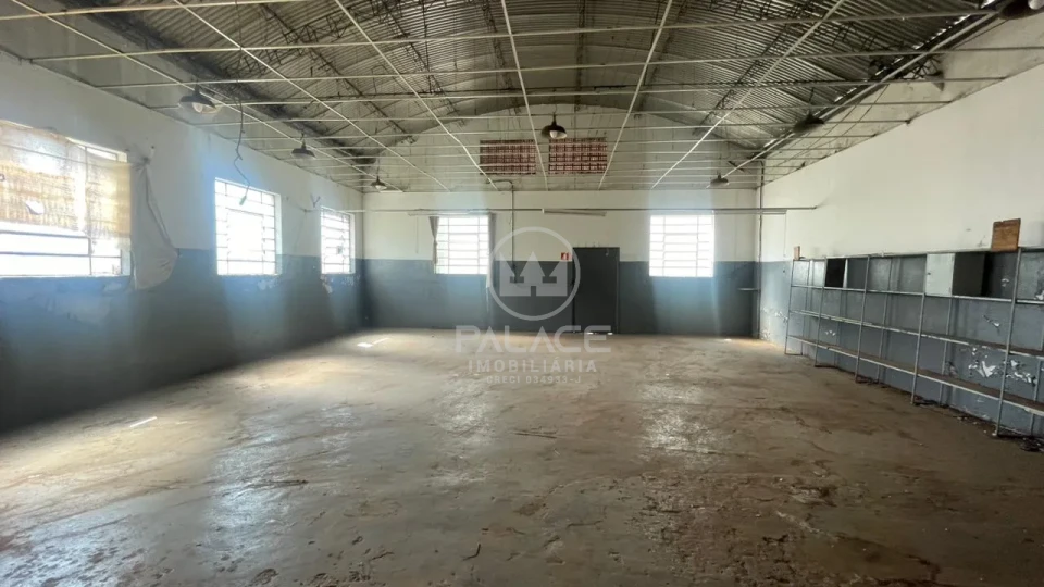 BARRACAO / GALPAO  PARA VENDA OU LOCAÇÃO / REGIAO CENTRAL / PIRACICABA