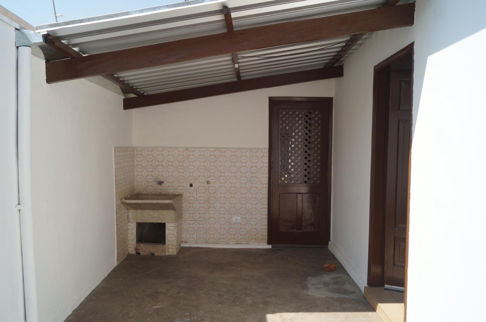 Casa com 2 dormitórios para alugar, 120 m² por RS 1400,00-mês - Paulicéia - Piracicaba-SP
