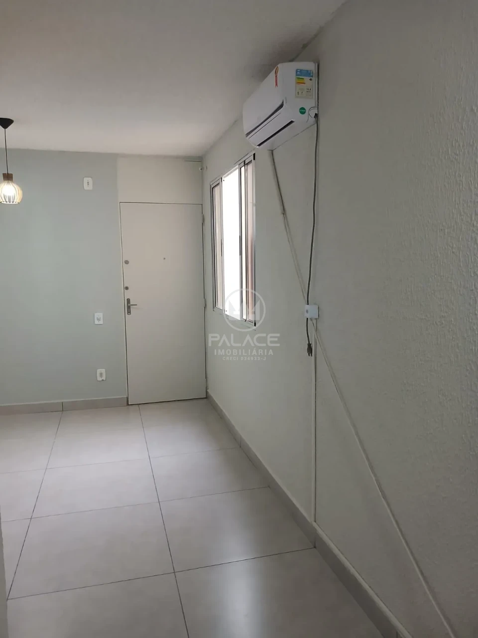 Apto á Venda no Condominio Ipê Amarelo  - Parque Orlanda 1
