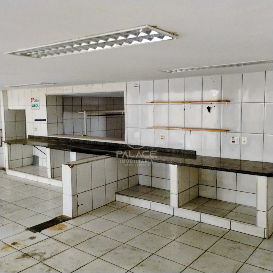 Barracão disponivel para locação