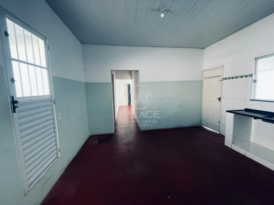 Casa com 3 dormitórios para alugar, 130 m² por RS 1690,00-mês - Castelinho - Piracicaba-SP