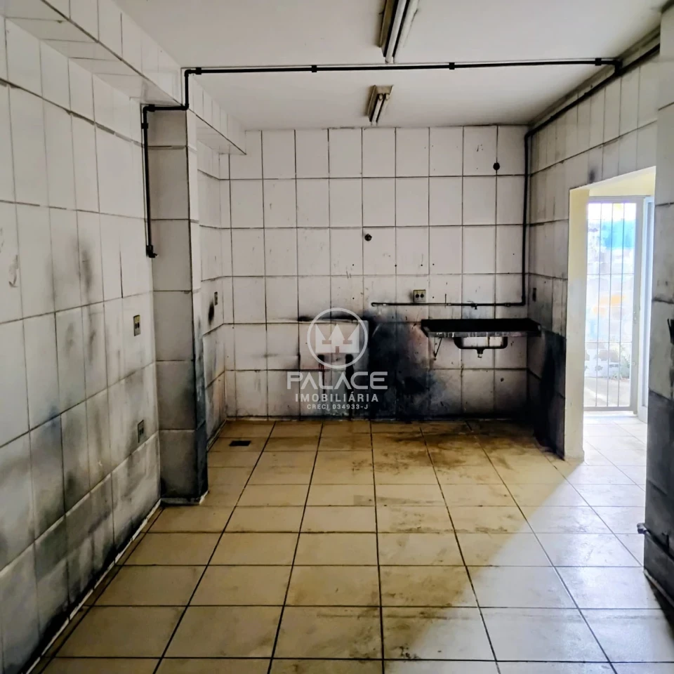 Barracão disponivel para locação