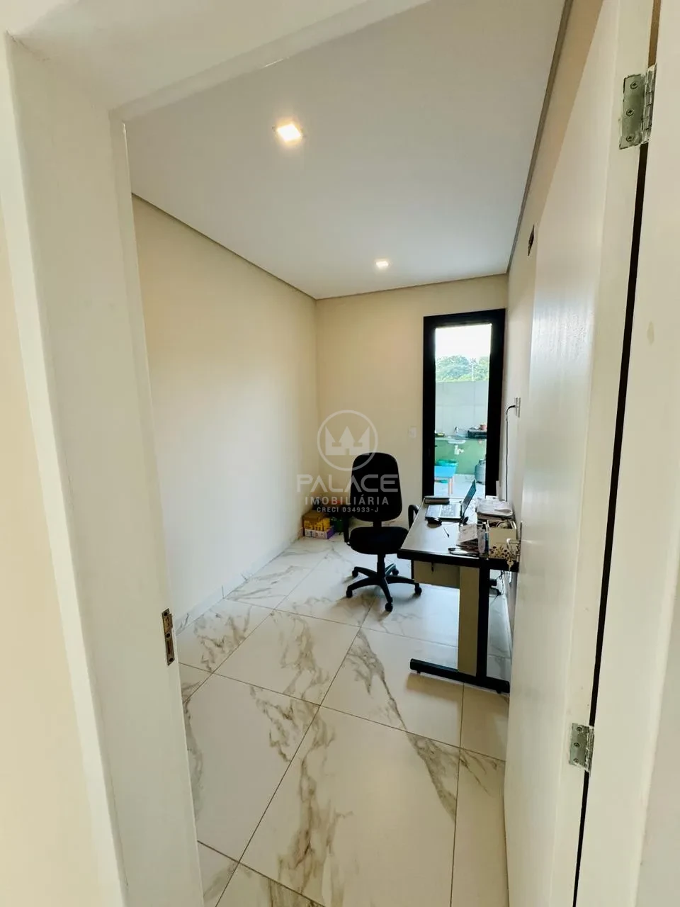 Casa à Venda no Condominio Residencial Canadá