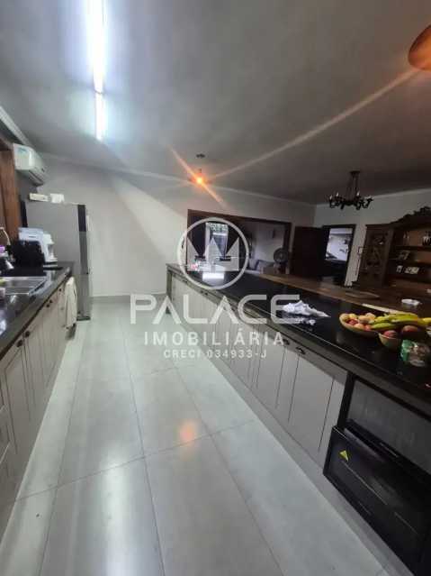 Casa de rua : Térrea / Residencial / Nova América