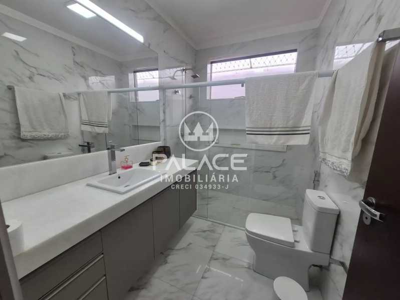 Casa de rua : Térrea / Residencial / Nova América