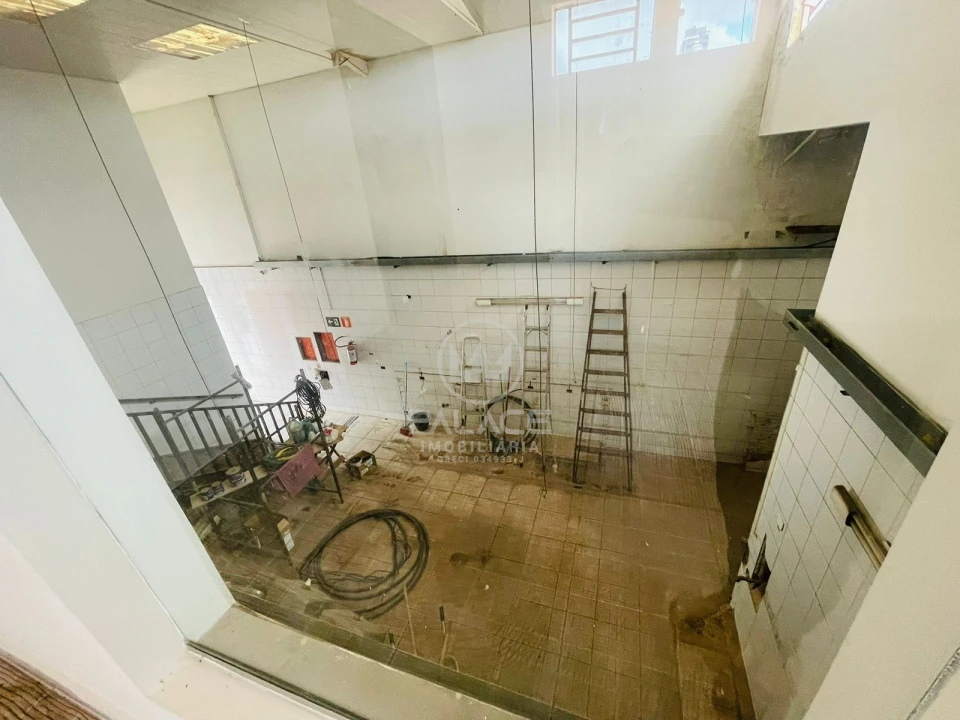 Sobre barracão com 296 m² para alugar em Piracicaba