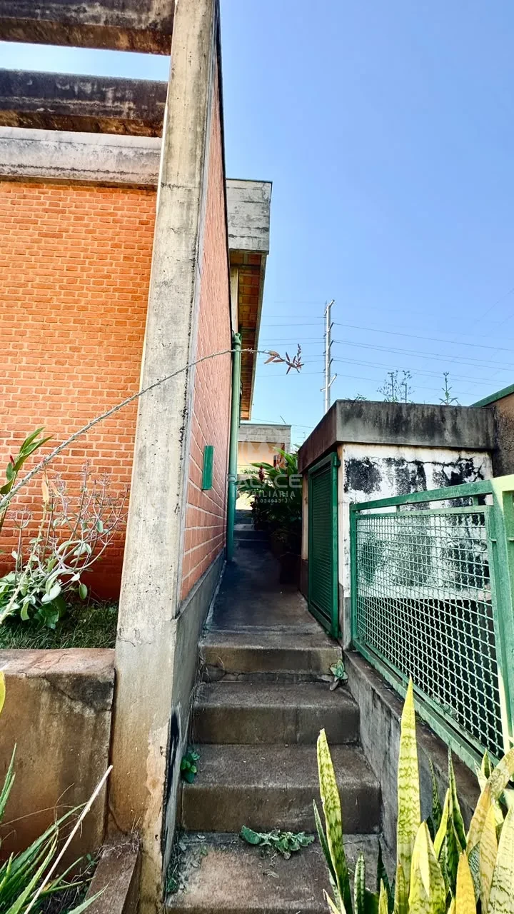 Linda Casa no Bairro São Dimas/Clube de Campo