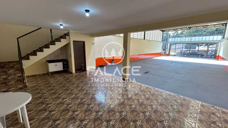 Imagens do imóveis Barracão -  / Comercial / Piracicamirim