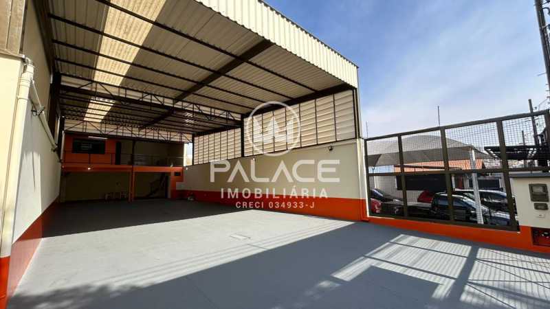 Imagens do imóveis Barracão -  / Comercial / Piracicamirim