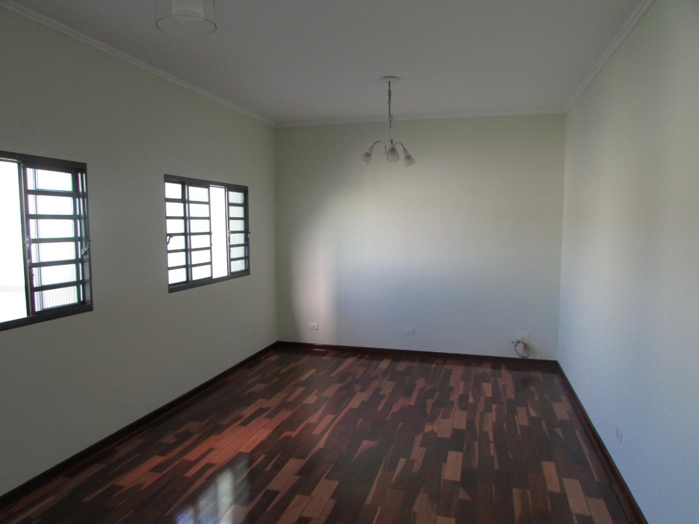 Casa com 3 dormitórios, 140 m² - venda por RS 600.000,00 ou aluguel por RS 2.000,00-mês - Centro - Piracicaba-SP