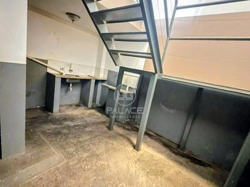 barracão ( Parque Taquaral )