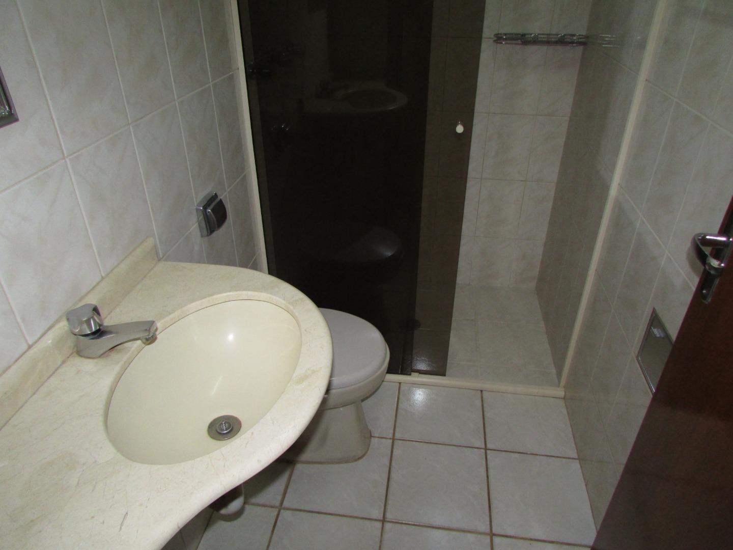 Casa com 3 dormitórios, 140 m² - venda por RS 600.000,00 ou aluguel por RS 2.000,00-mês - Centro - Piracicaba-SP