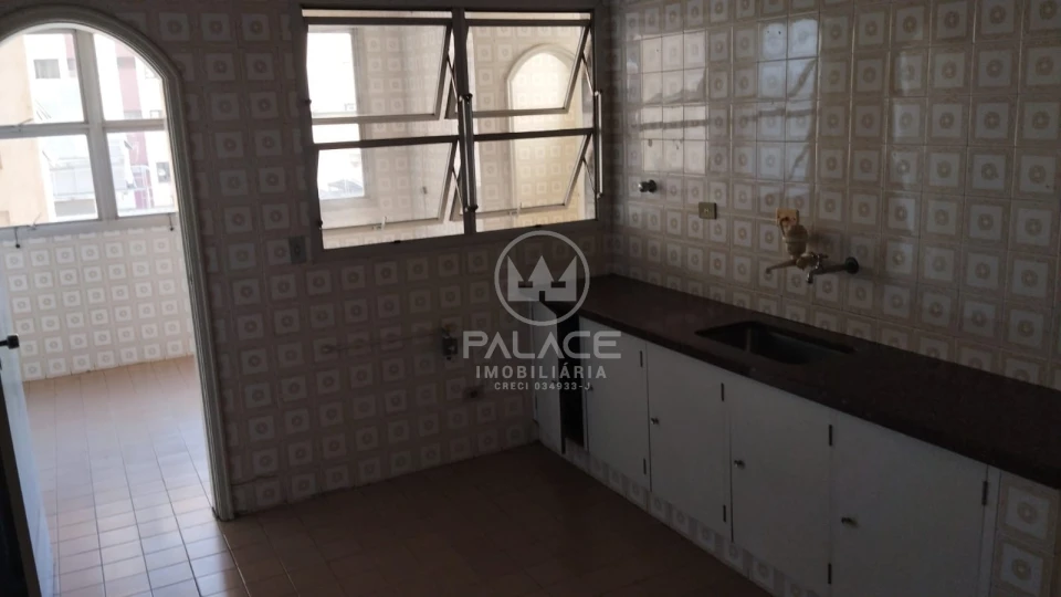 Apartamento : Padrão / Residencial / Centro