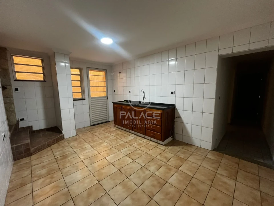 CASA PARA ALUGAR NA VILA INDEPENDENCIA, C/ 4 QUARTOS - SENDO 145.5m²