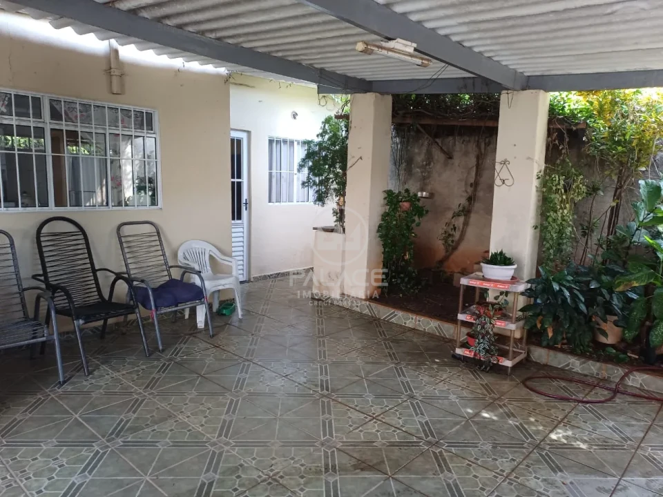 LINDA CASA A VENDA , NA RUA BARRA BONITA,  BAIRRO SANTA TEREZINHA