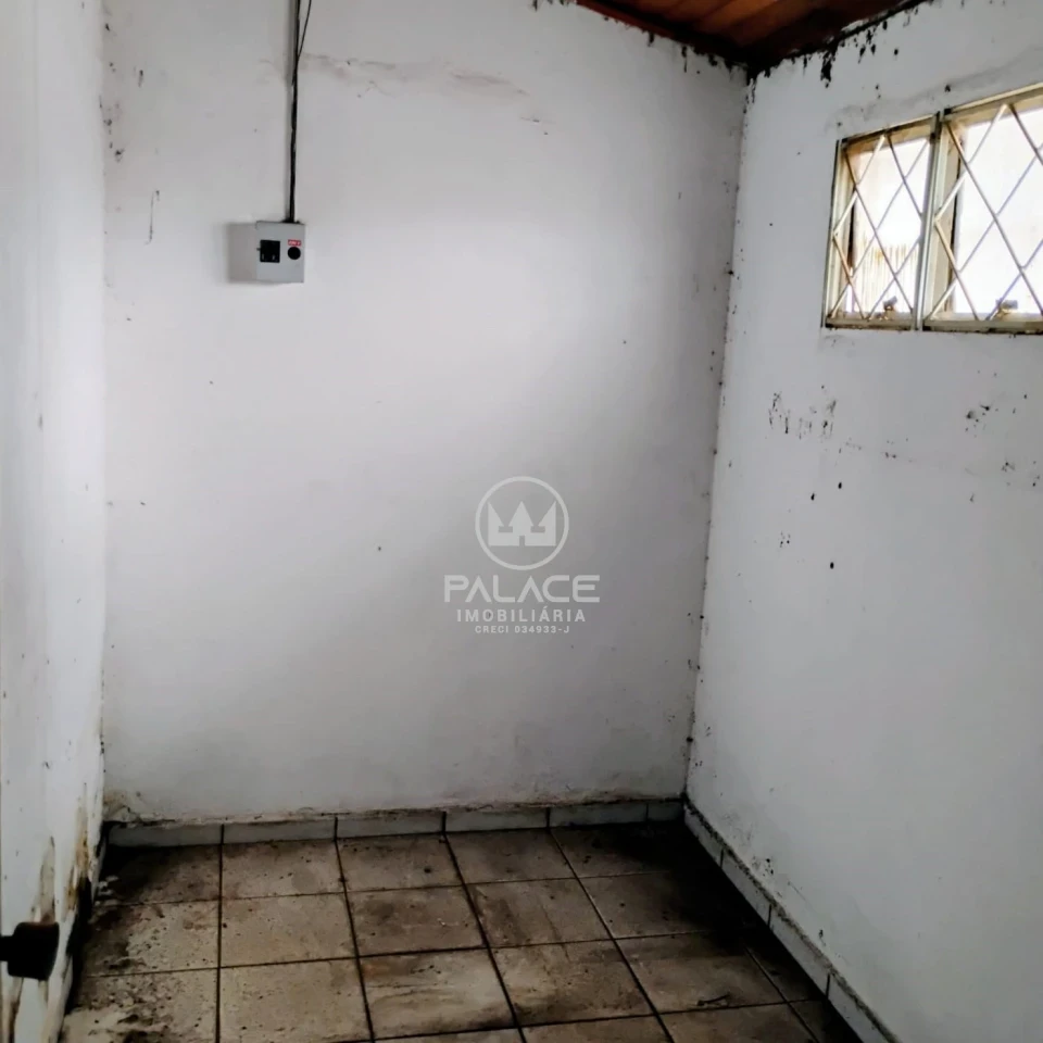 Barracão disponivel para locação