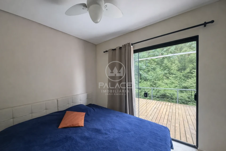 CASA RESIDENCIAL / LOCACAO / 3 QUARTOS / PISCINA /  DOIS CORREGOS