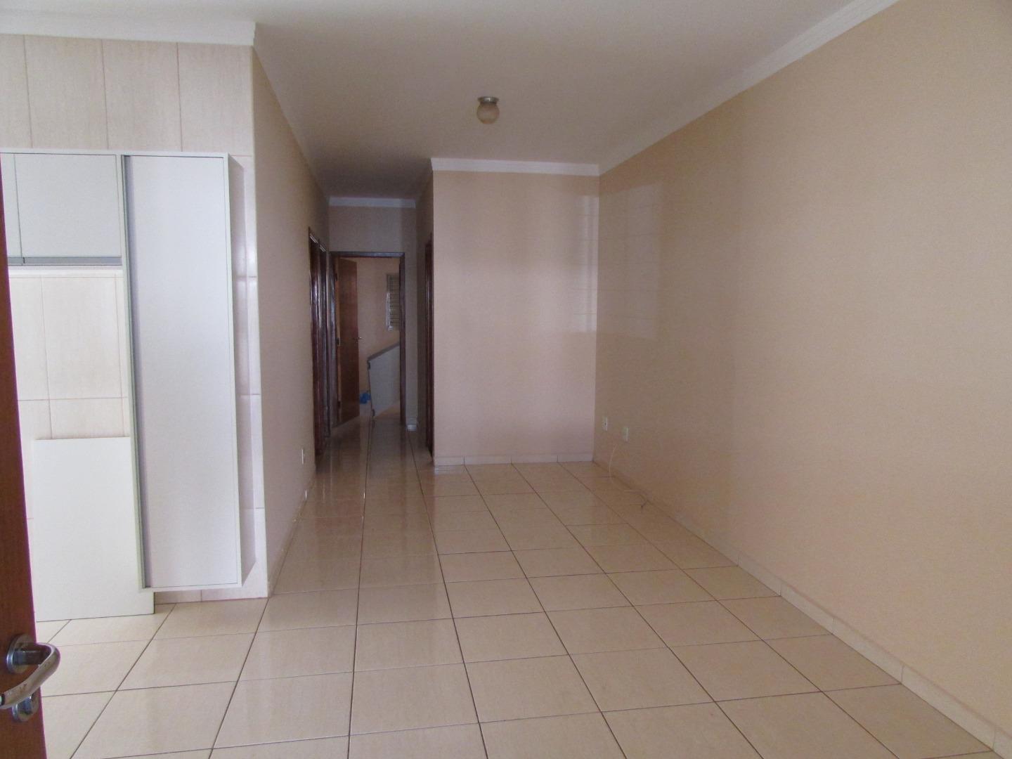 CASA PARA LOCAÇÃO COM 3 QUARTOS NO PQ PRIMEIRO DE MAIO