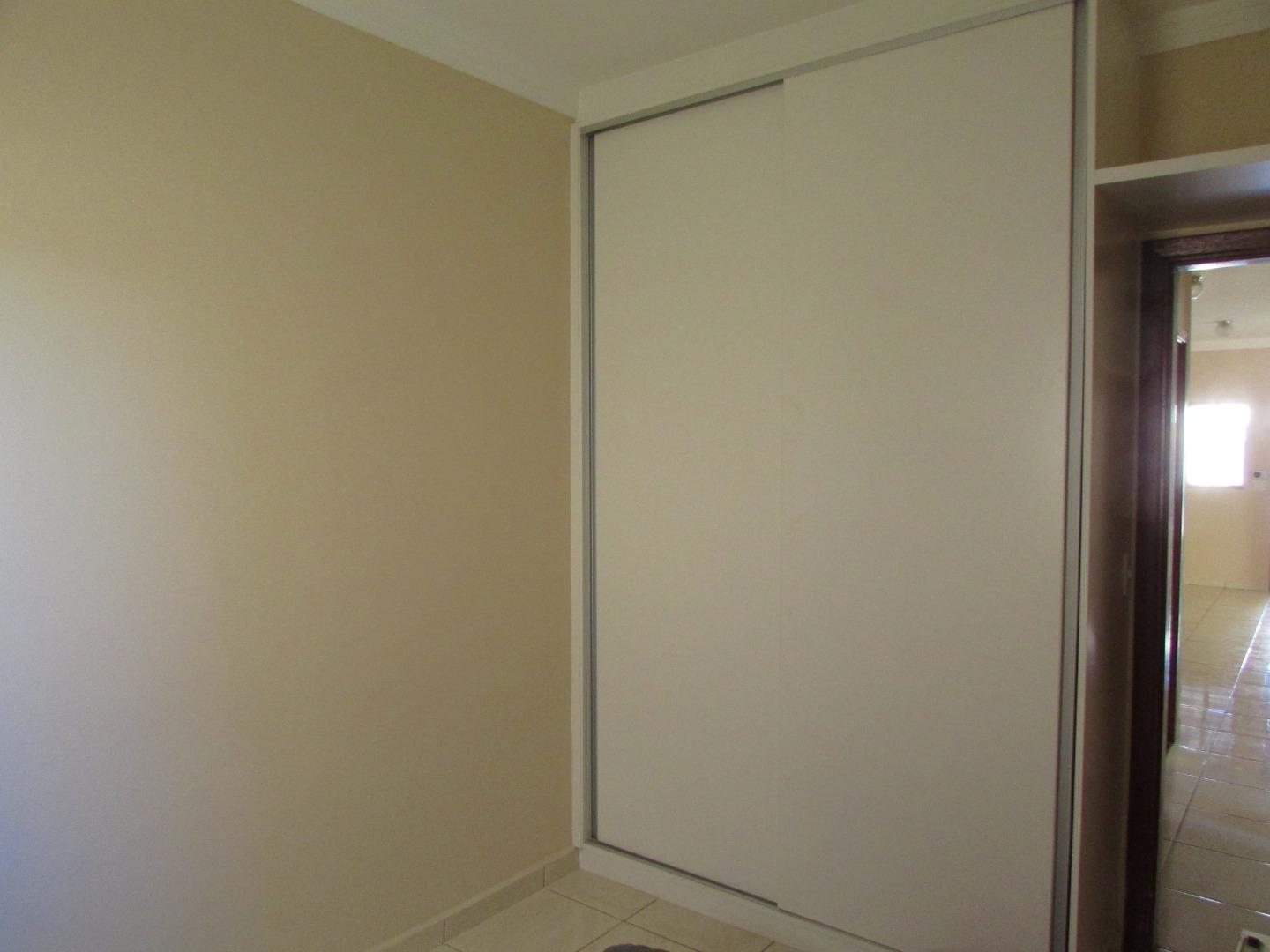 CASA PARA LOCAÇÃO COM 3 QUARTOS NO PQ PRIMEIRO DE MAIO