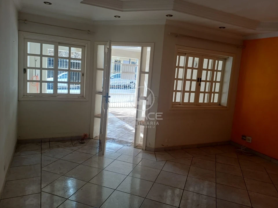 CASA A VENDA NA RUA FRANCISCO JOSE MACHADO, JARDIM BRASILIA
