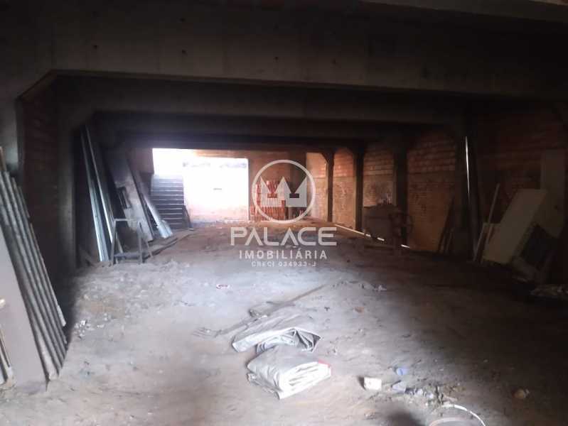 Imagens do imóveis Excelente para investimento, barracão em construção com projeto de arquiteto.