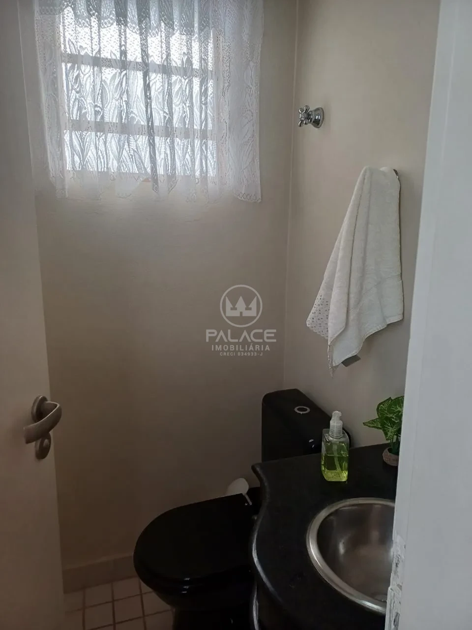 CASA A VENDA NO BAIRRO CASTELINHO