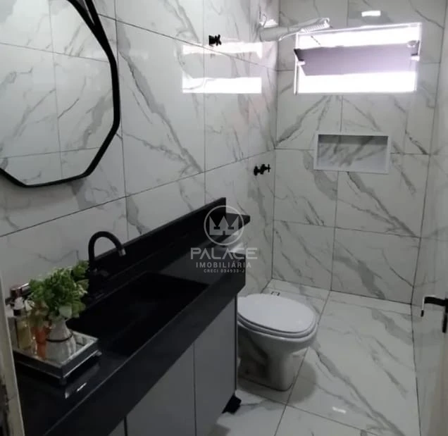 Casa com piscina a venda no bairro Vila Sônia, Piracicaba, SP.