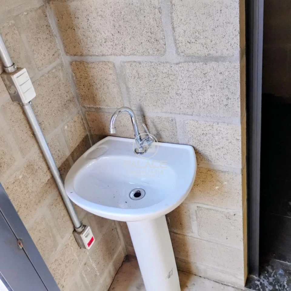 Barracão disponivel para locação ( Algodoal )