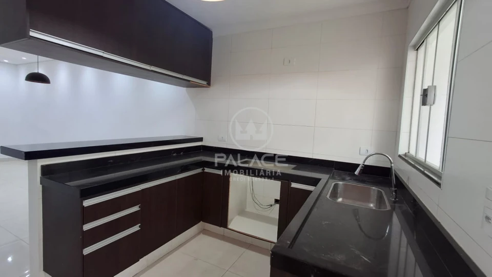 Casa com piscina à venda no bairro Balbo, Piracicaba