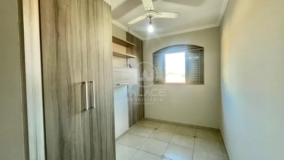 CASA COM 3 QUARTOS, SENDO 1 SUITE PARA LOCAÇÃO NO BAIRRO JARDIM CAXAMBU