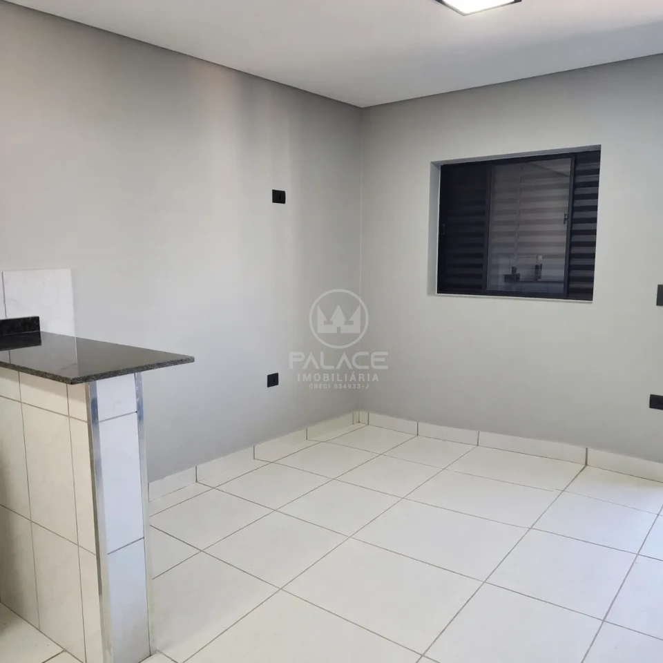 KITNET LOCALIZADA NO AGUA BRANCA PARA LOCAÇÃO