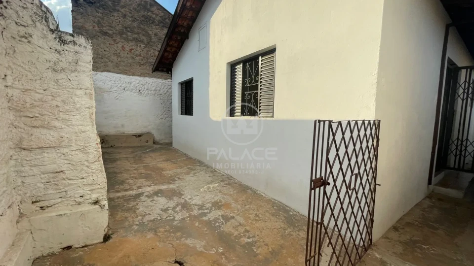 CASA COM 3 QUARTOS + SALAO PRA LOCAÇÃO PIRACICAMIRIM - PIRACICABA