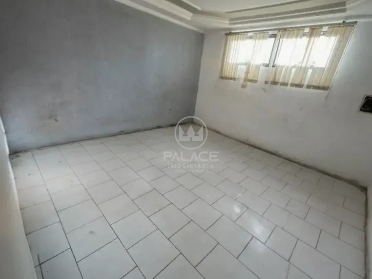 Barracão disponivel para locação
