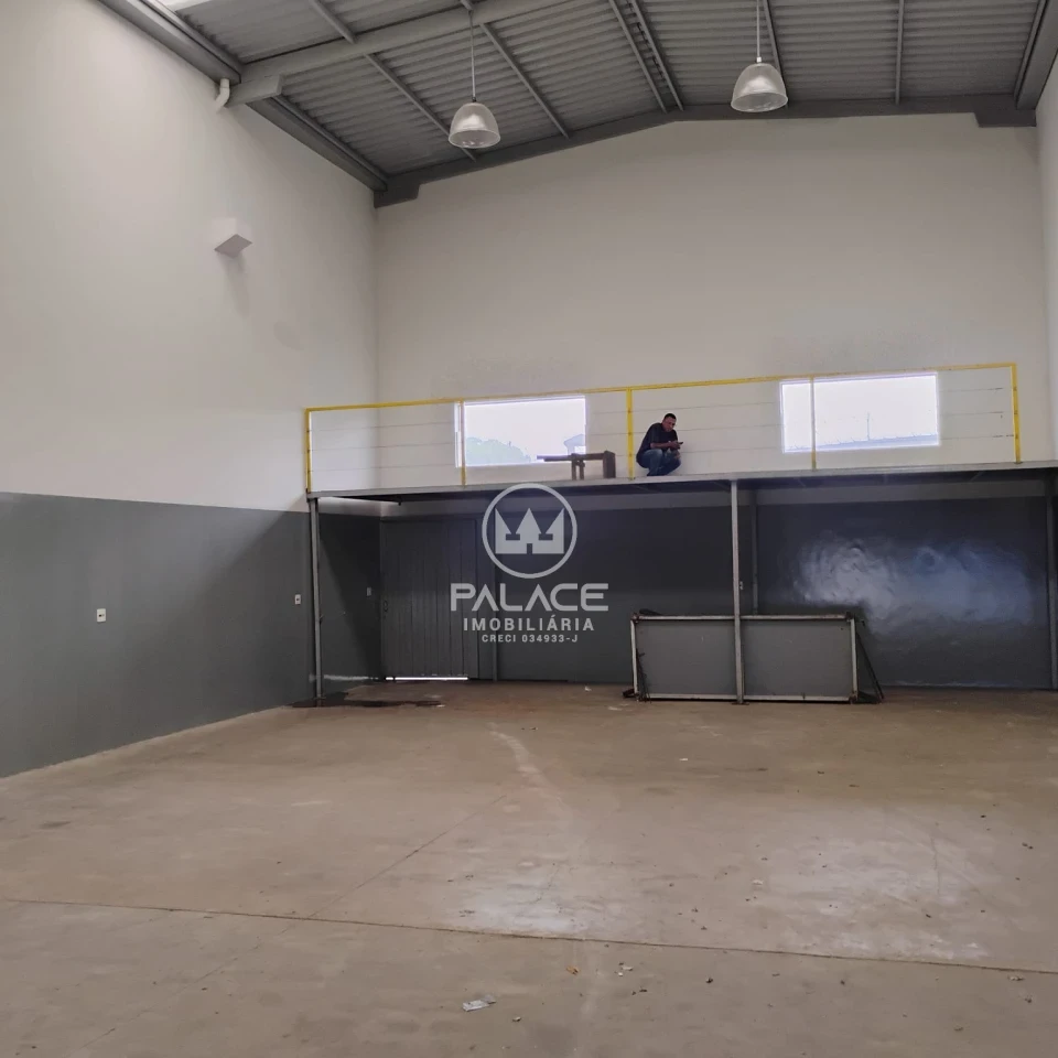 Barracão disponivel para locação no Bairro Vila Rezende