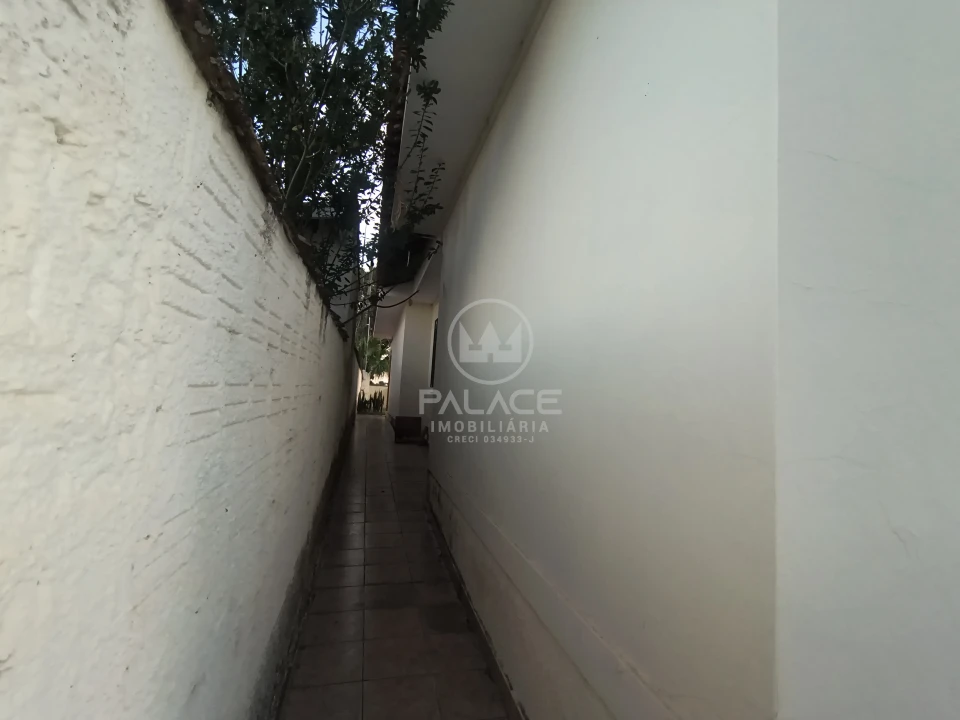 Casa à Venda  em Águas de São Pedro
