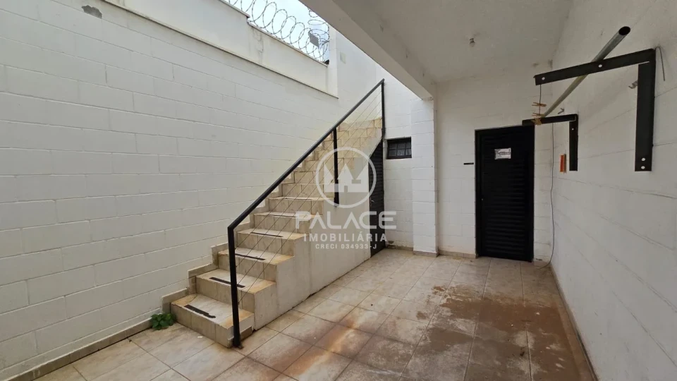 Barracão disponivel para locação