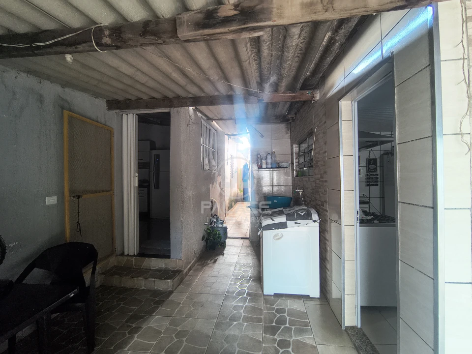 Casa  de esquina excelente á venda na Balbo