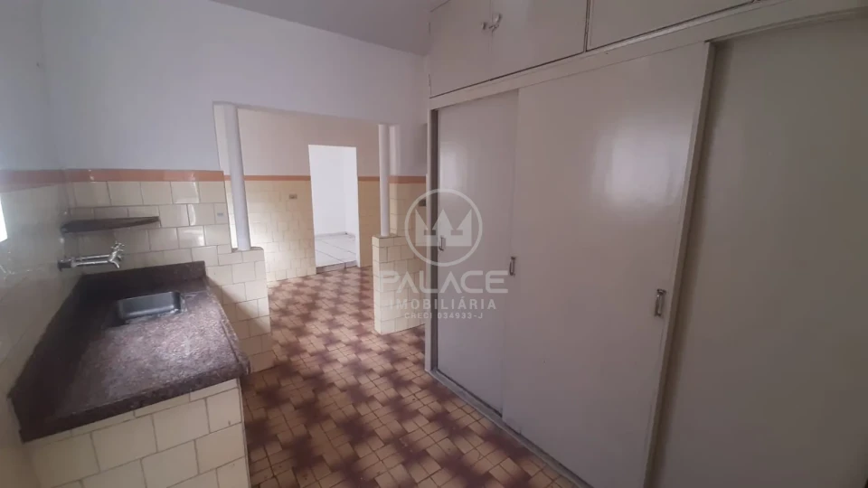 CASA PARA LOCAÇÃO / CENTRO / 2 QUARTOS