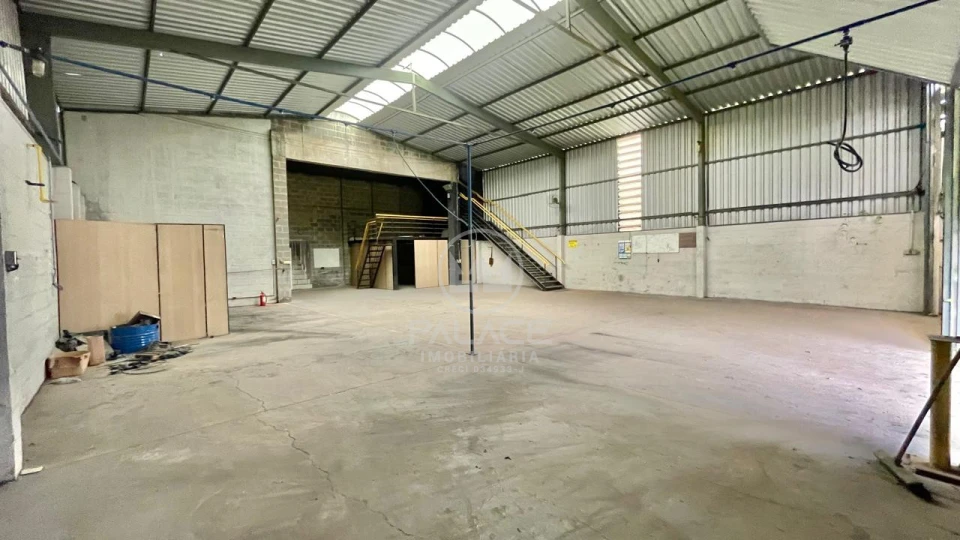 Imagens do imóveis Barracão para alugar, 500m² por RS 3.500,00-mês - Estância Lago Azul (Ártemis) - Piracicaba-SP