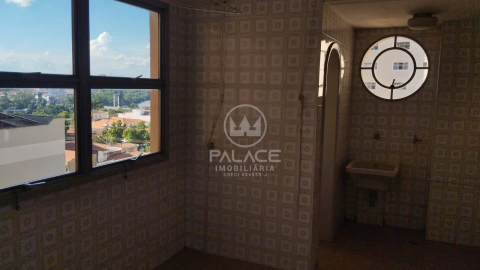 Apartamento : Padrão / Residencial / Centro